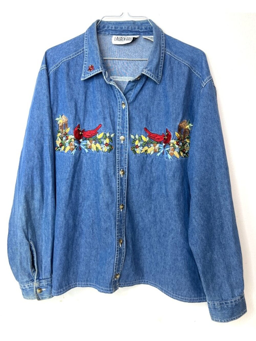 Lauren Brooke M Denim Button Shirt Cardinal Birds Floral Embroidered L/S vintage